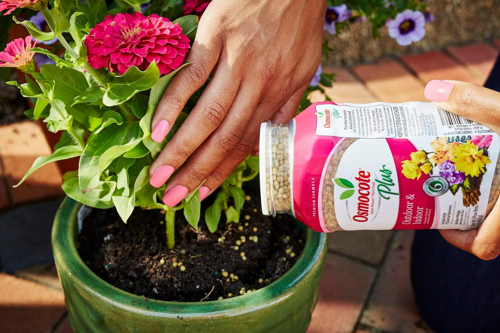 Osmocote Smart-Release Plant Food Plus Outdoor & Indoor1 - Granular, Continuous Release Plant Fertilizer with 11 Essential Nutrients, 2 lbs.